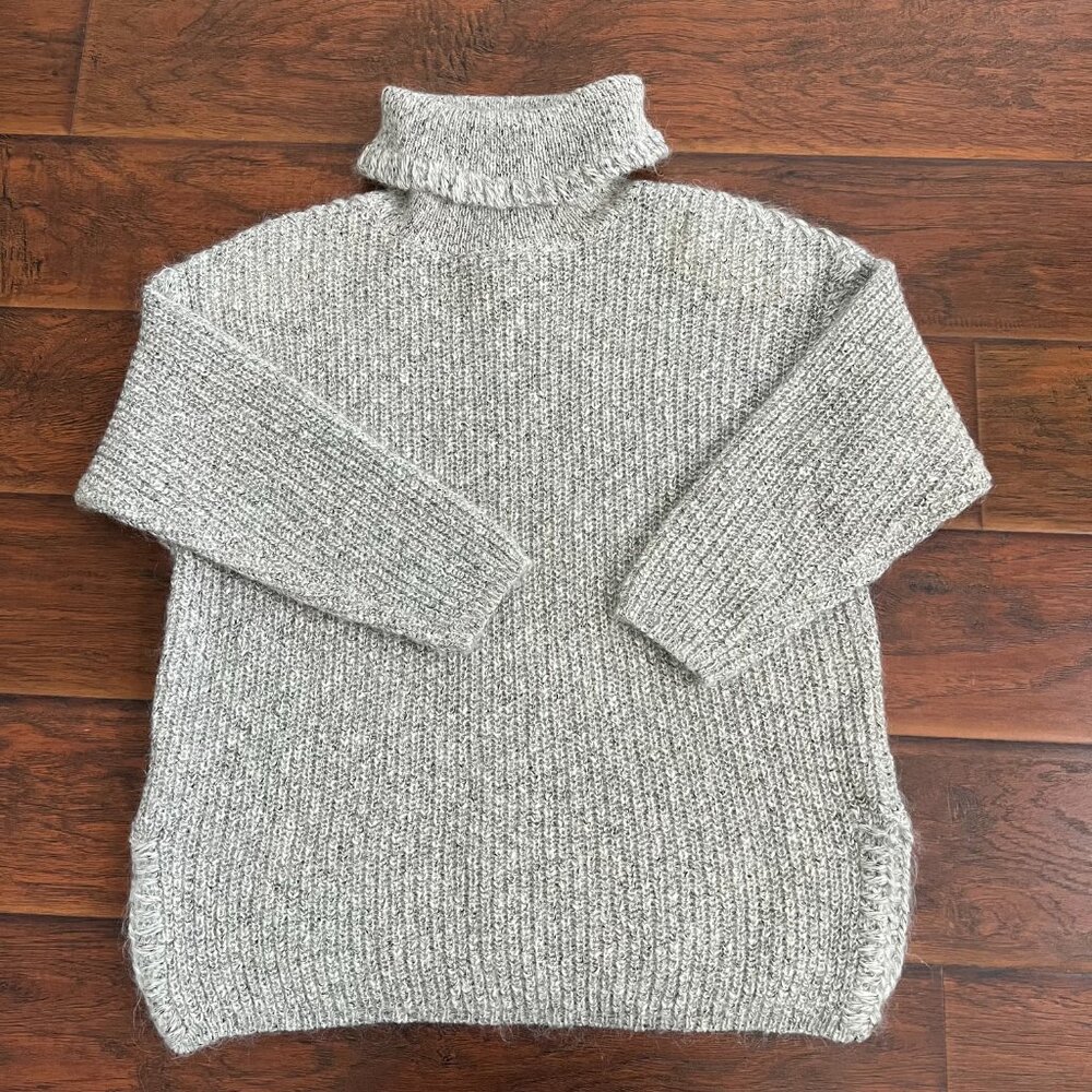 Vintage EXPRESS TRICOT Sweater sz S Mohair Blend SHOULDER PADS Beige Oversized